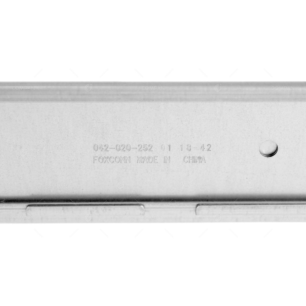 042-011-036  EMC RAILS 2U